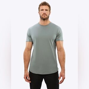 Cuts Clothing Curve Hem tee